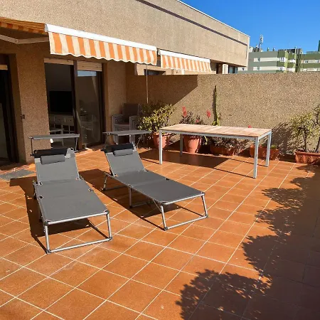 Atico Primera Linea De Playa. Appartement *
